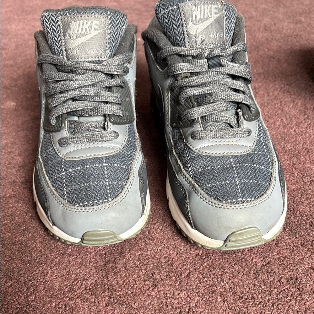 Nike Kids Charcoal and Light Gray Sneakers